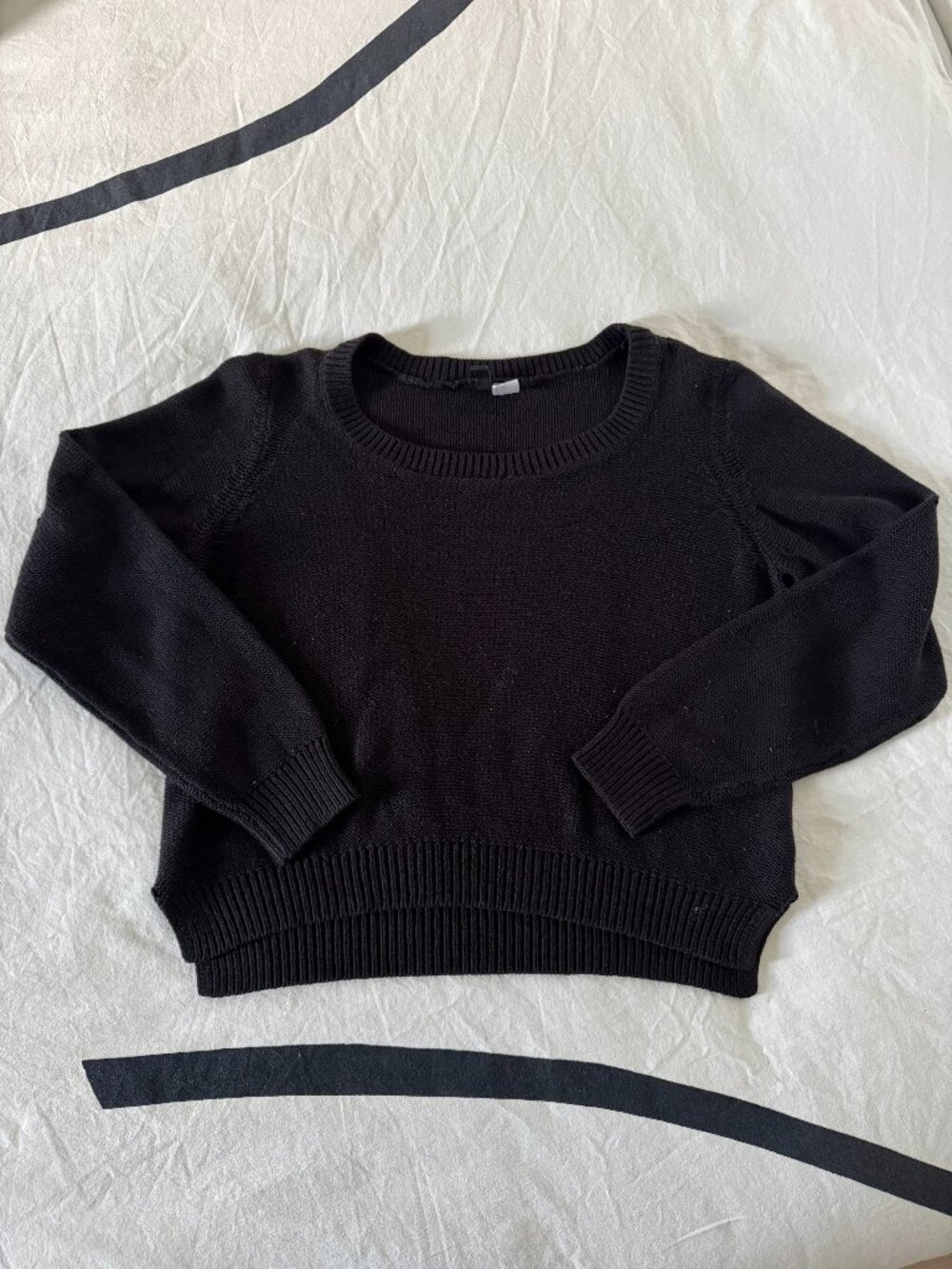 H&M Black Cropped Knit Pullover Sweater Sz 10